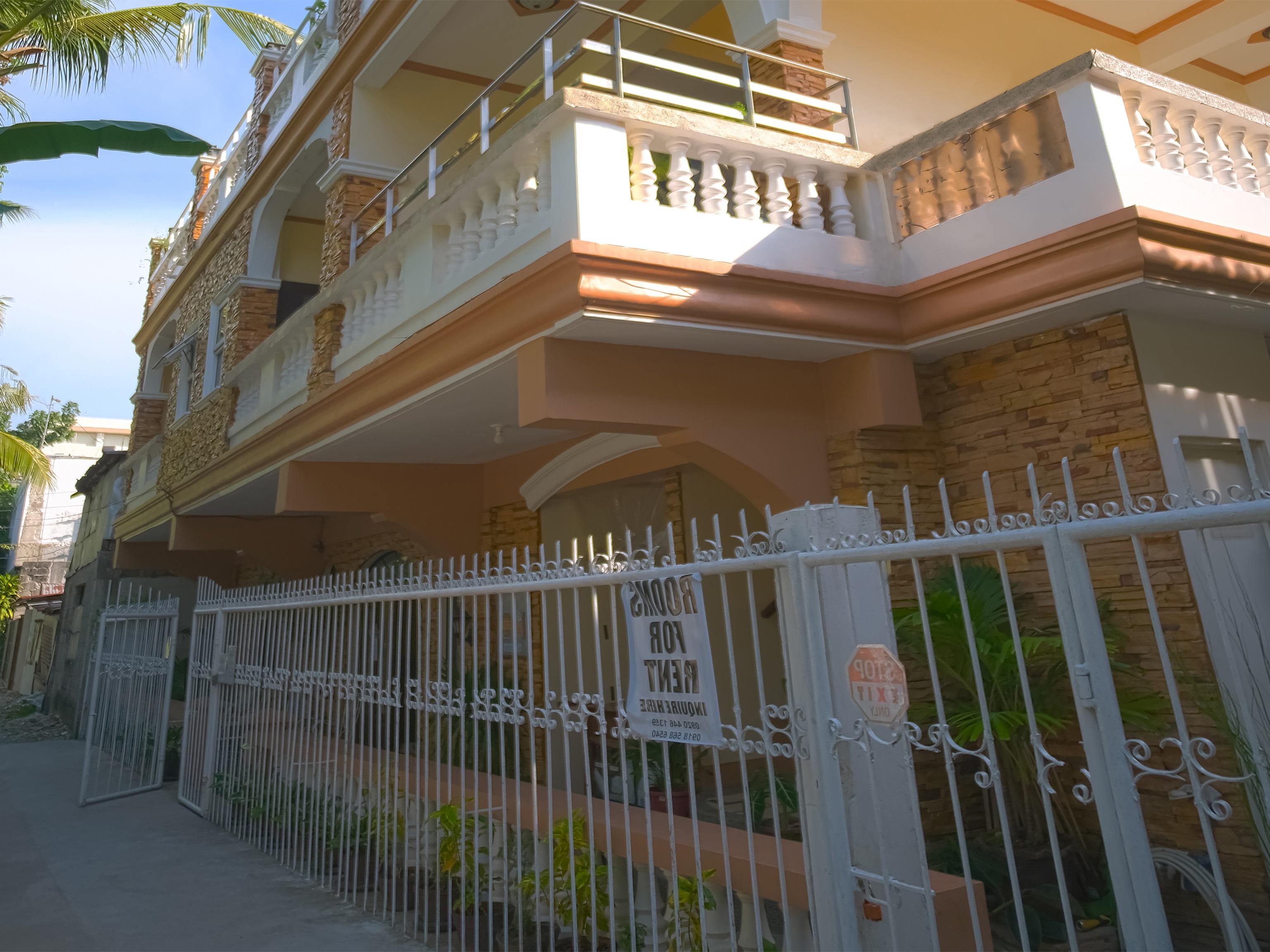 Casa D' Estrella Apartelle Balabag  Esterno foto